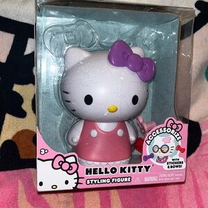 HELLO KITTY STYLING FIGURE